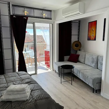 Toits Du Vieux Port Apartment Cannes Exterior photo